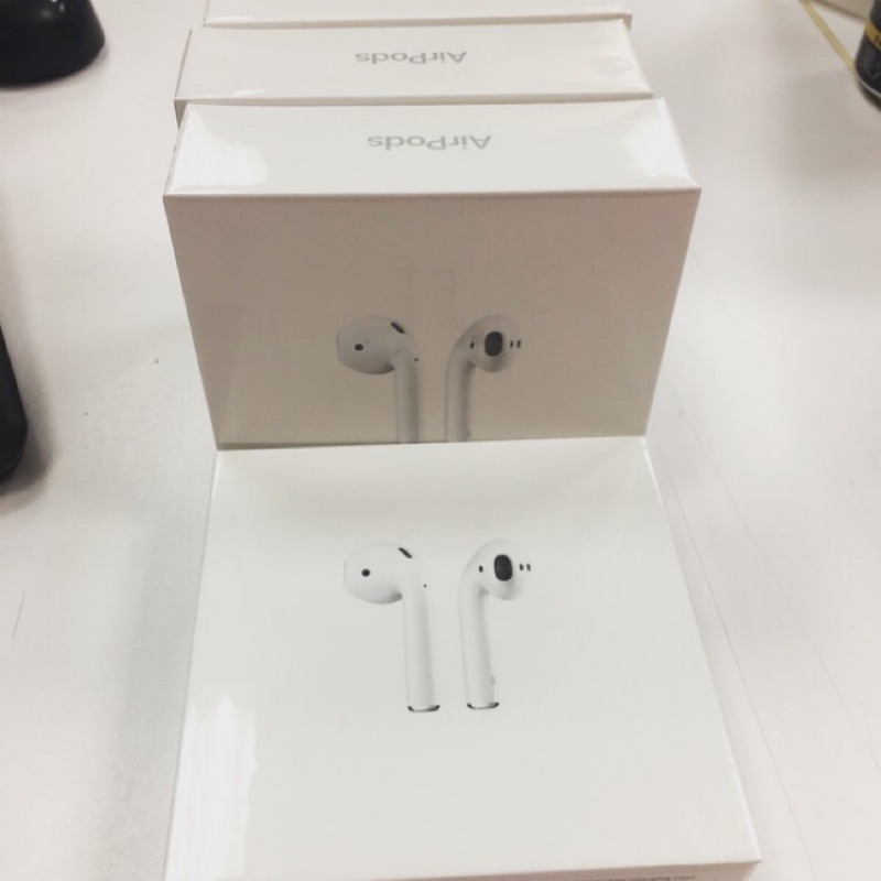 《現貨供應 保證原廠公司貨Apple原廠 》AirPods無線耳機（新版）-白