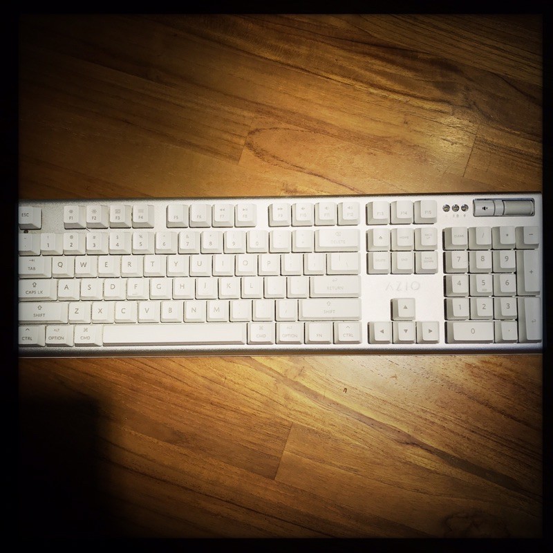 二手- AZIO for Mac無線藍牙機械式鍵盤-拋售價