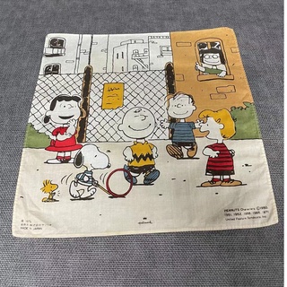 🌷荳荳尋寶屋🌷674 日本製 全新 復古 SNOOPY 史努比 米色 手帕 方巾 百分百 純綿 超過20年收藏 超稀有