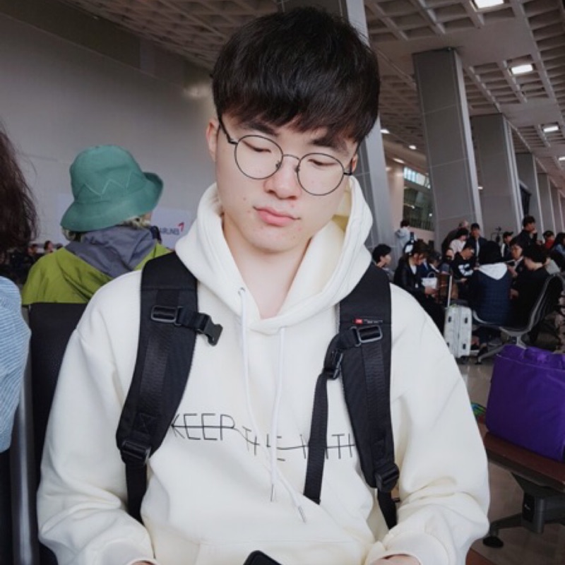skt t1 keep the faith hoodie