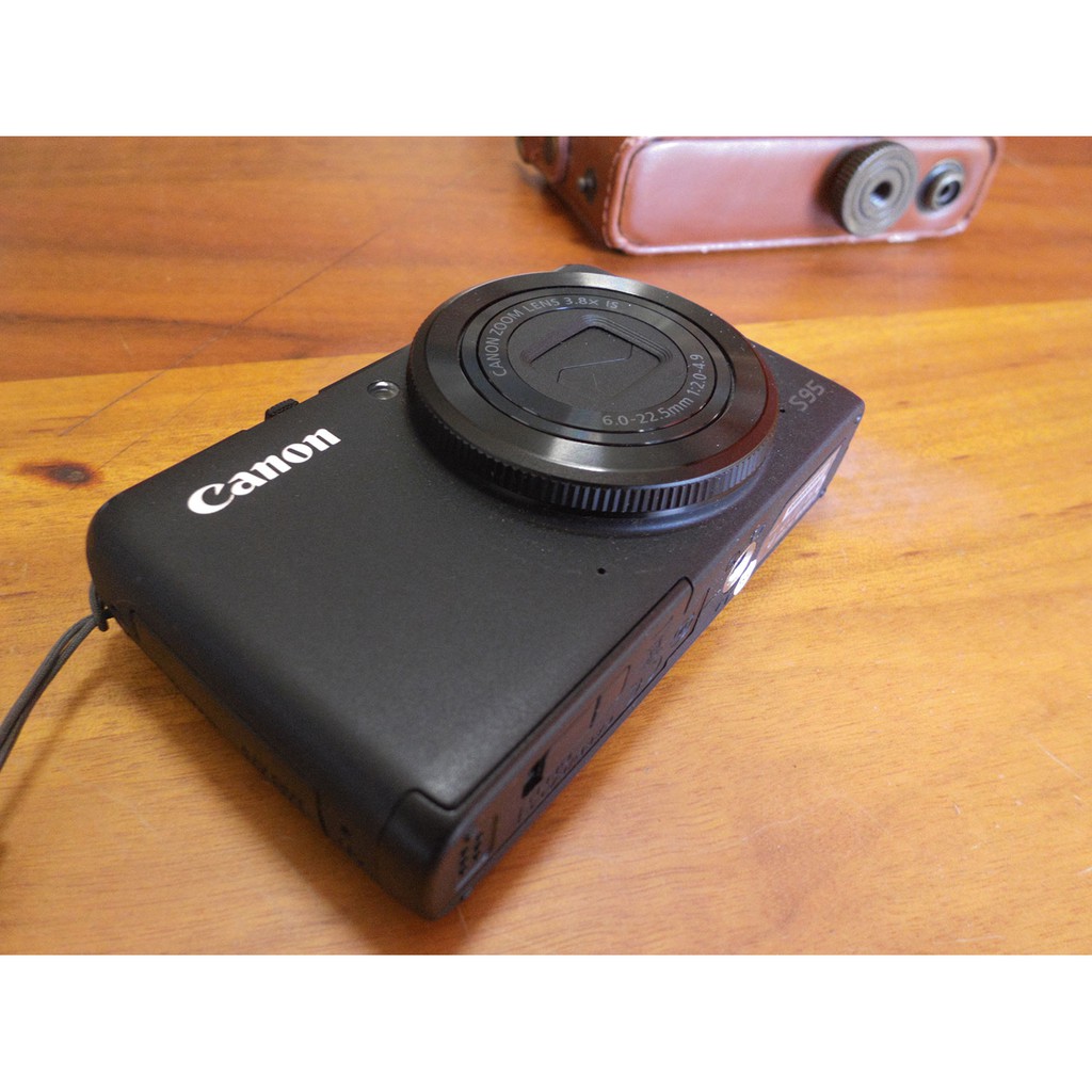 小屏兒§雜貨鋪§二手-佳能Canon PowerShot  S95 /3.8倍光學變焦鏡頭 (黑)