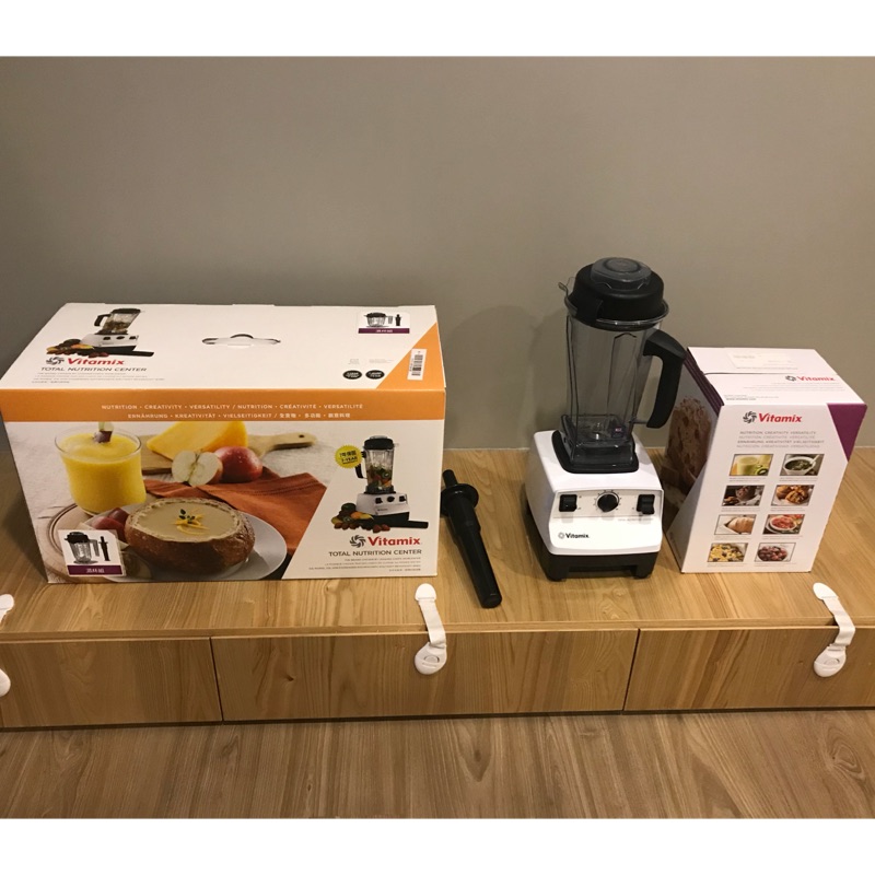 極新 Vitamix 精進型 全營養調理機 tnc5200 白色 另附贈一個全新濕杯 105/5 購買 保固七年
