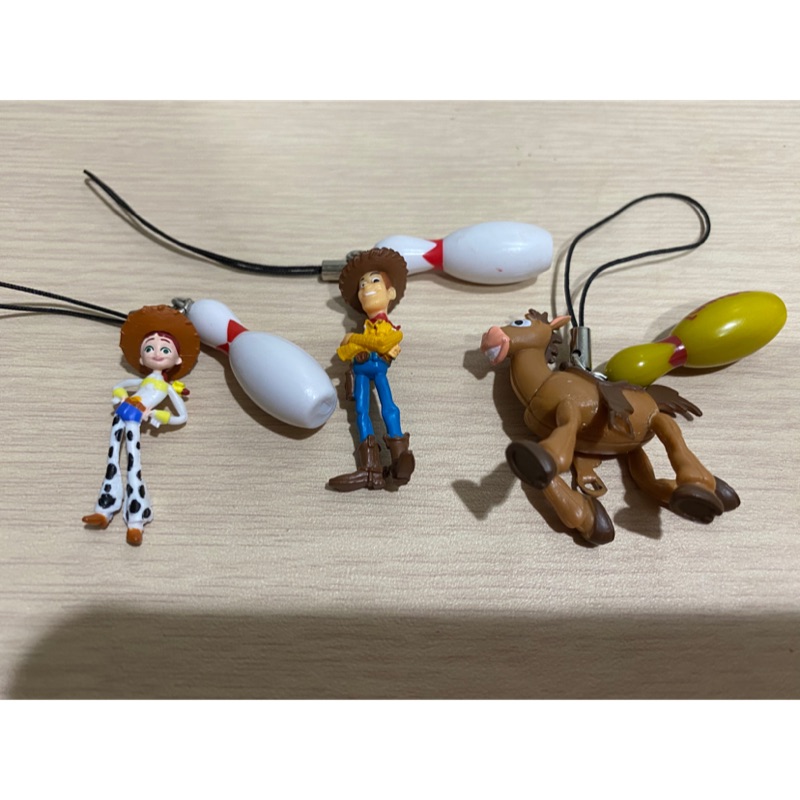🎱玩具總動員 toy story 迪士尼 Disney 日本 轉蛋 扭蛋 吊飾 小公仔 胡迪 巴斯 翠絲 紅心馬