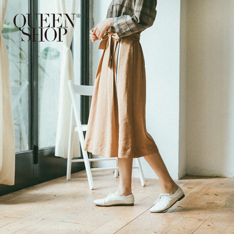 QUEENSHOP【03020365】 腰綁帶腰抓褶邊條紋配色中長裙 S/M＊預購＊