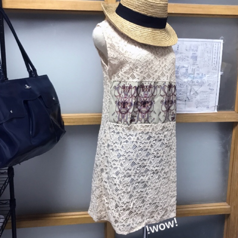 🔴 日本帶回🔴 高單價 設計師 蕾絲 鏤空 洋裝 背心洋裝 異材質 手工繪製 塗鴨 少女心 青鳥 花之絮語 WOW