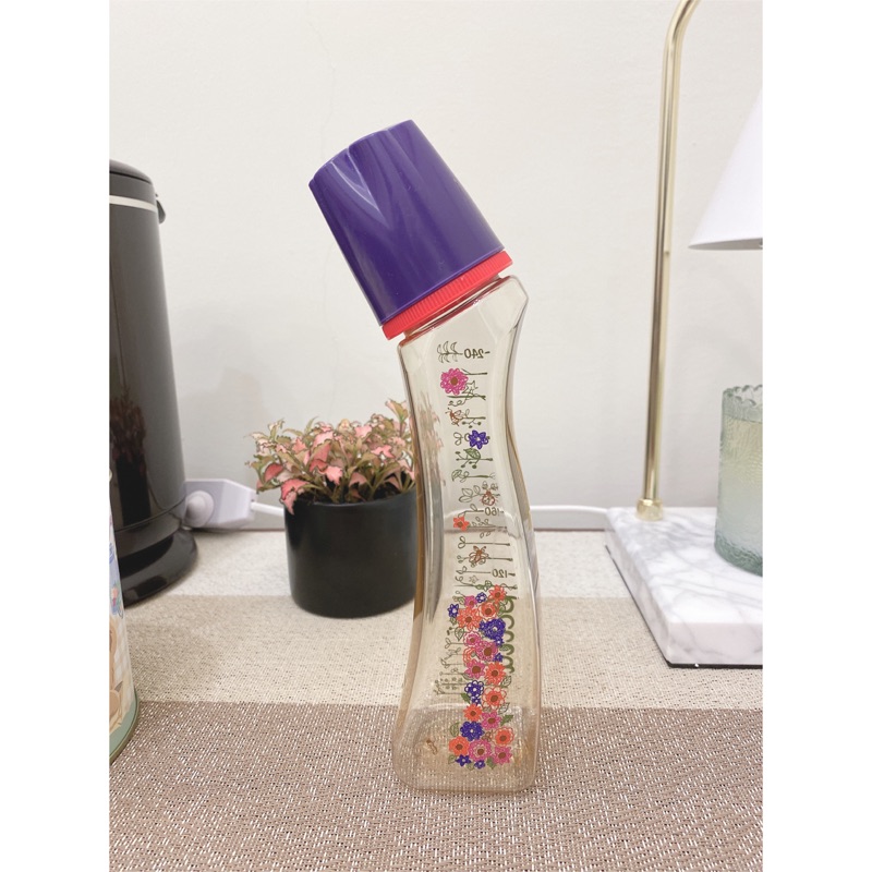 《近全新》免運 日本 Dr. Betta 一週年限定款防脹氣奶瓶(PPSU) 240ml  紫花瓣蓋