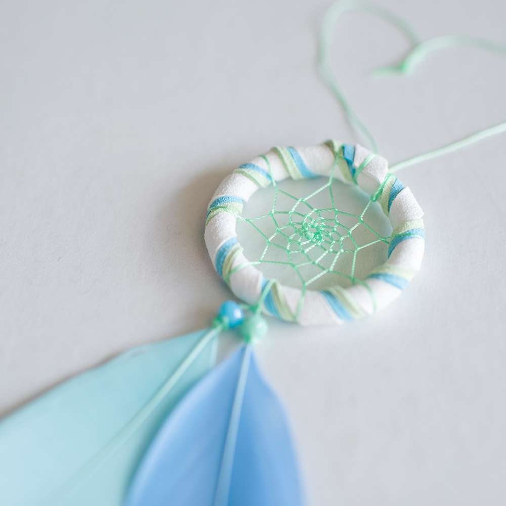 👋DIY 材料包 - 迷你版捕夢網 5cm -三色(白+淺藍+薄荷綠) 小清新 動森的夏天 - 吊飾 生日禮物