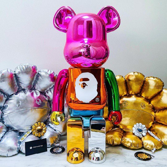 潮玩大咖bearbrick1000%暴力熊積木熊猿人頭聯名電鍍七彩手辦公仔 潮流公仔 潮店裝飾擺件 大公仔 庫柏