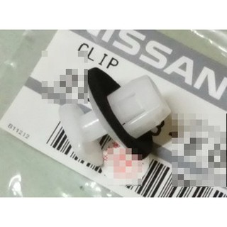 日產大盤 NISSAN 原廠 大燈 膠扣 外側 白色 TIIDA LIVINA TEANA SUPER SENTRA