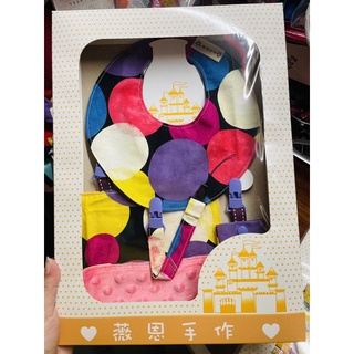 【普普彩色大圓-黑底】彌月禮盒 新生禮盒 滿月禮盒 寶寶禮盒 嬰兒圍兜 防掉繩奶嘴鍊 平安符袋 收納袋