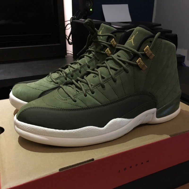 air jordan 12 class of 2003