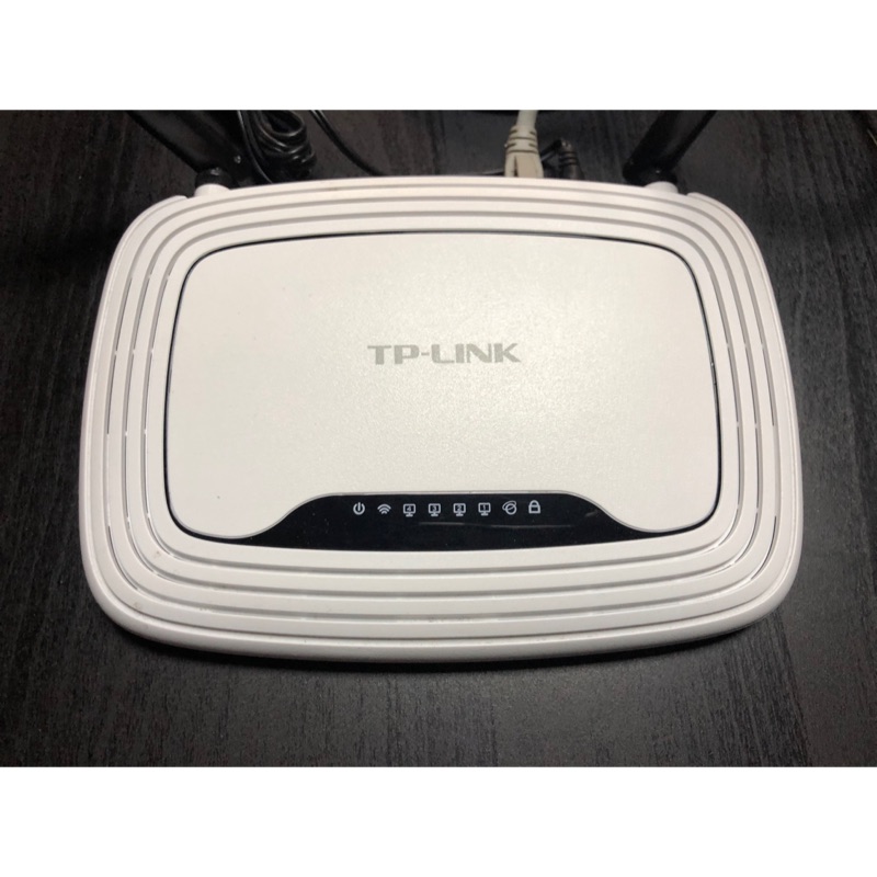 TP-Link (TL-WR841N) 300Mbps 無線寬頻路由器