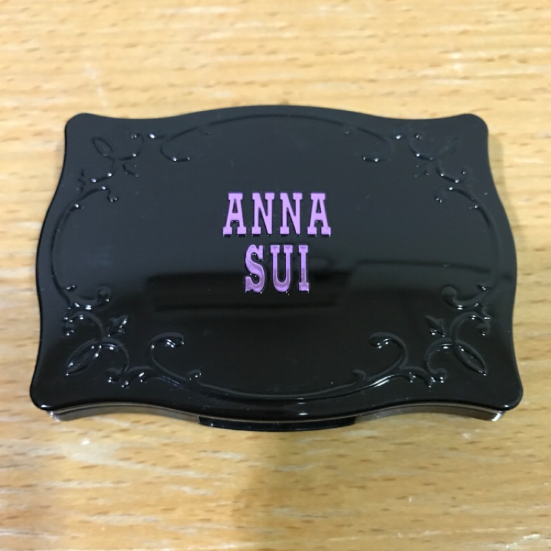 Anna sui 眼影 三色