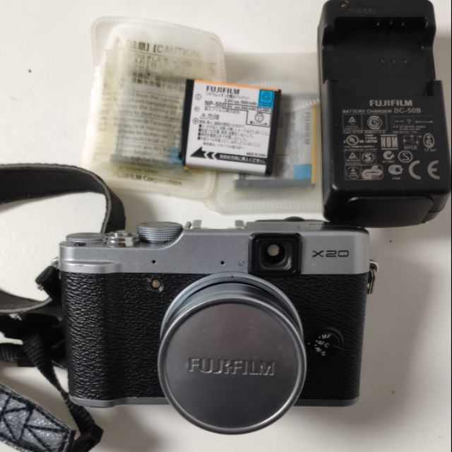 Fujifilm X20 數位相機 八成新 三顆原廠電池