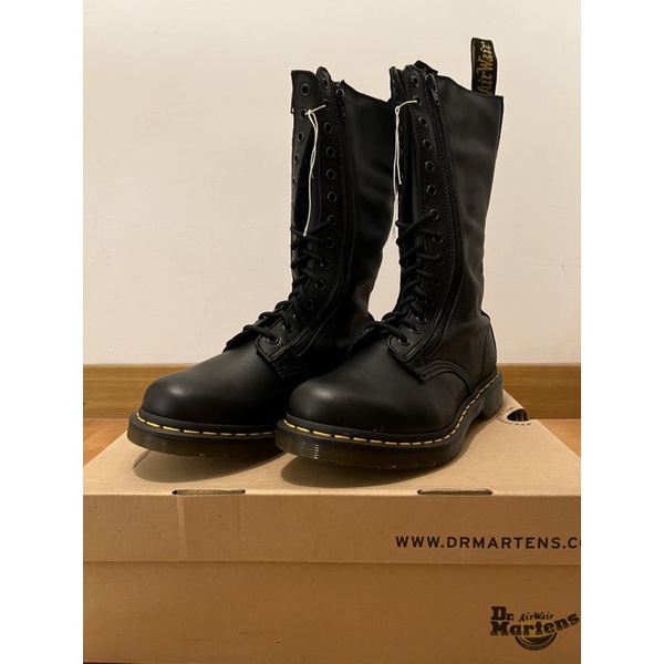 （已售）Dr martens 9733 W US 8 馬汀 女鞋 全新 14孔 拉鍊