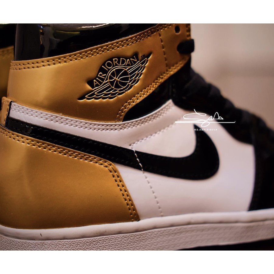 jordan 1s gold toe