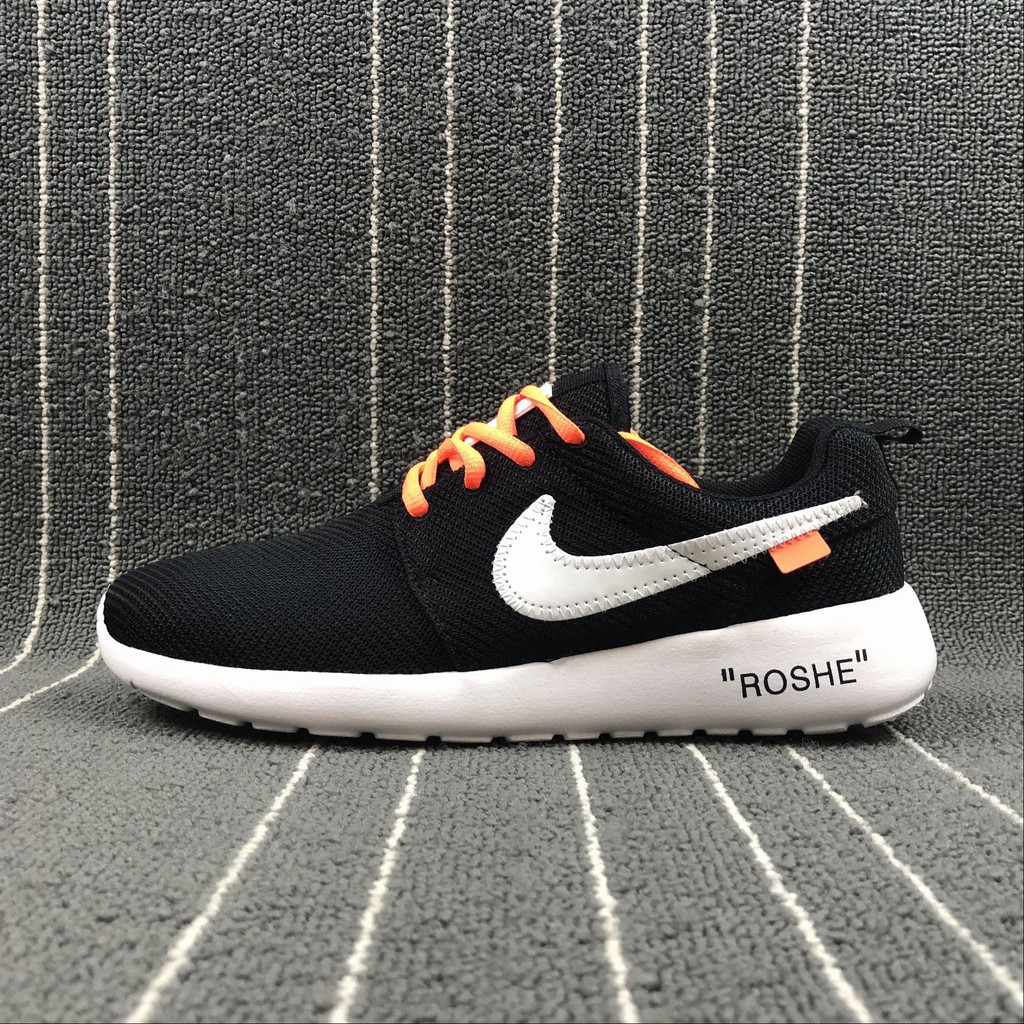 nike roshe 1 black and white