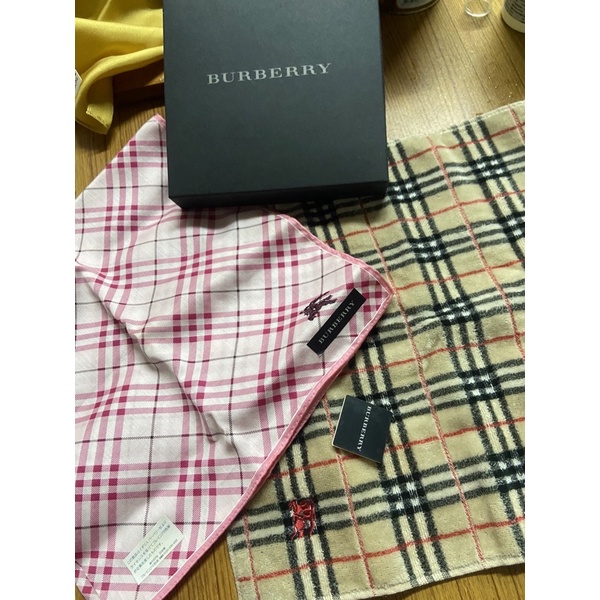 BURBERRY 經典格紋小方巾、手帕