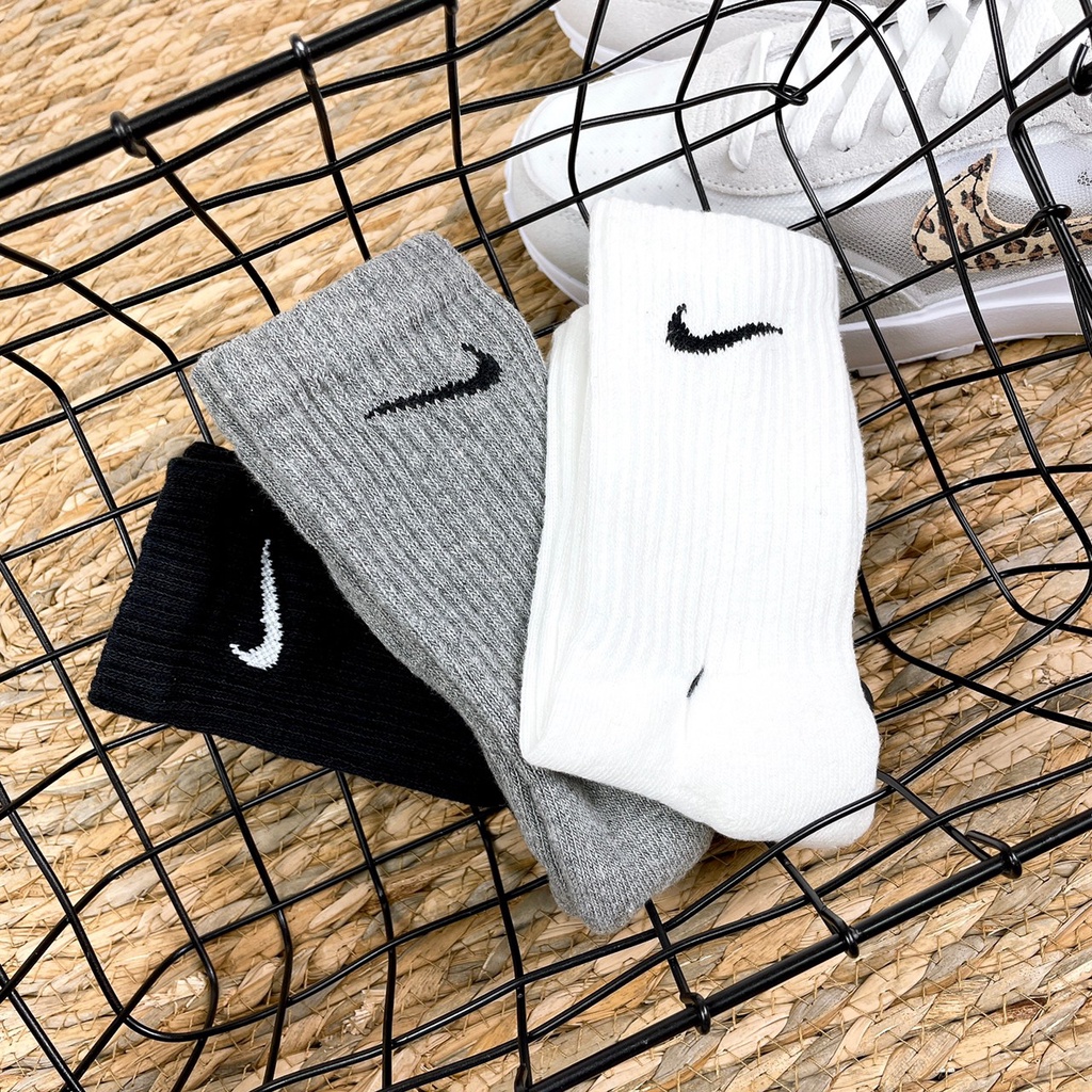 小蜜酥潮流代購 NIKE 黑白灰色勾勾小腿襪【SX7664-964】
