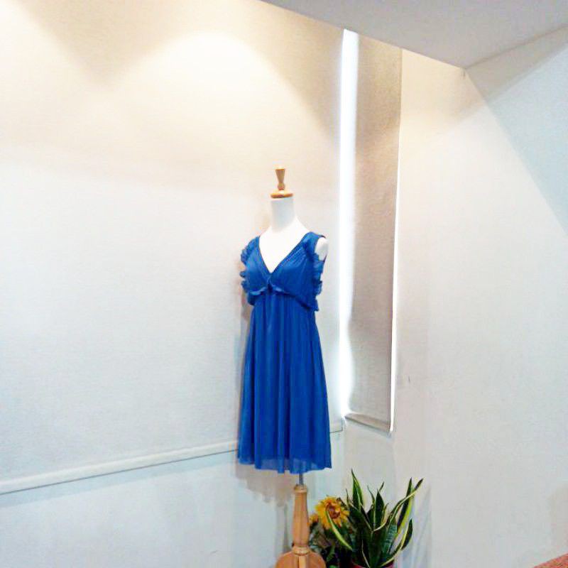 IROO 寶藍優雅氣質無袖洋裝