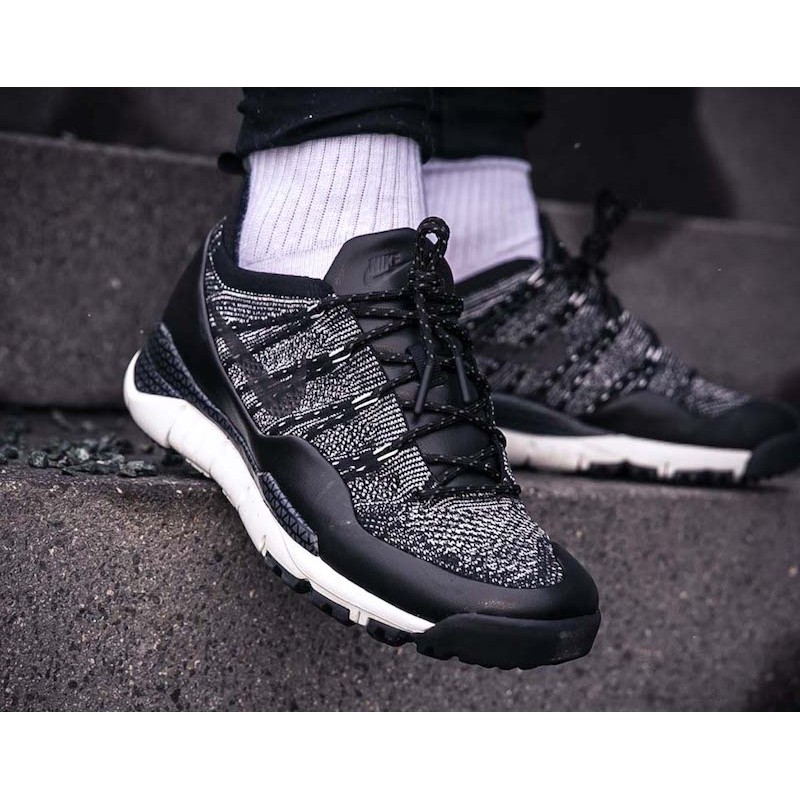 nike lupinek flyknit acg low