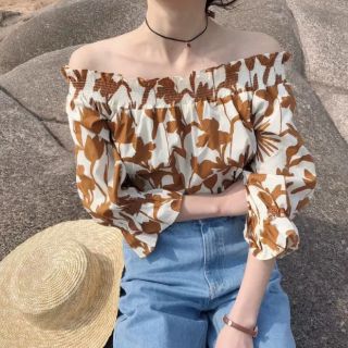myheart現貨印花一字領公主袖上衣