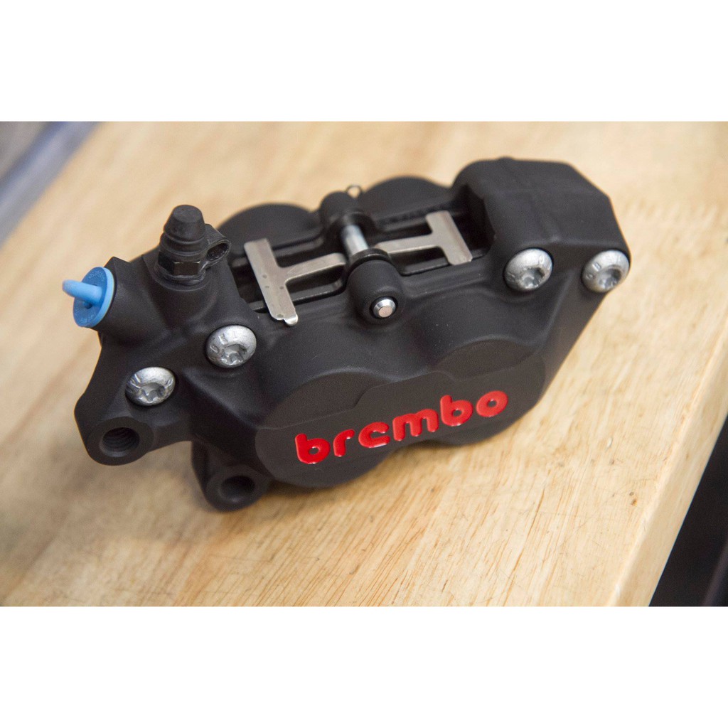 [BREMBO]黑底紅字 對四卡鉗 左邊 右邊 對4單插銷卡鉗 適用 FORCE BWSR 四代勁戰 GOGORO2