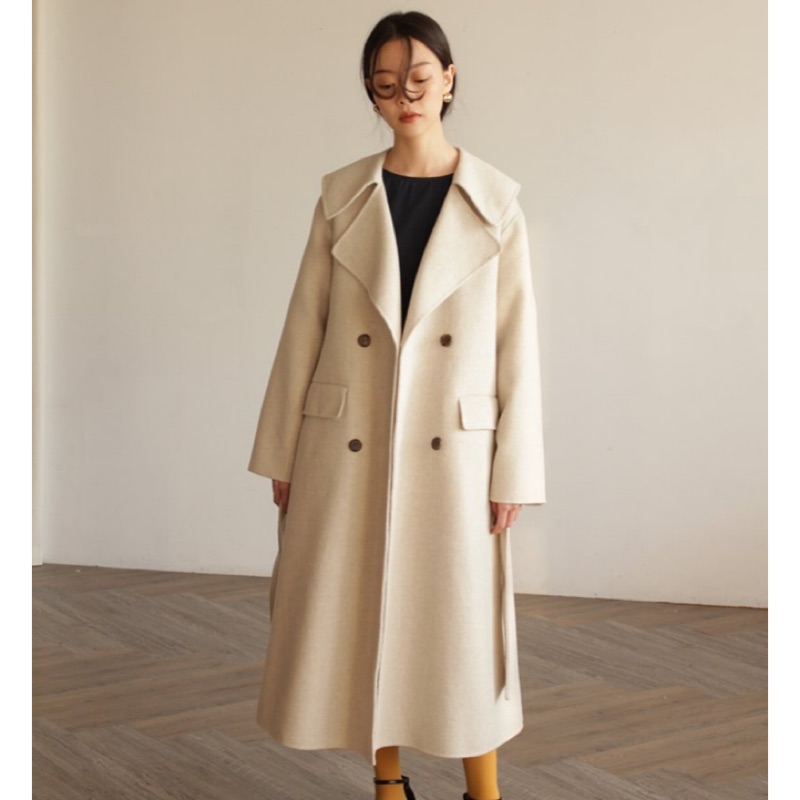 韓代 高端設計師品牌 米白特殊大翻領羊毛大衣