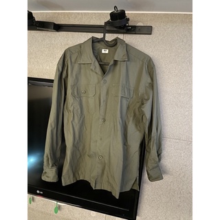 9.9成新 Uniqlo 古巴領 軍綠色 襯衫 長袖襯衫 男生