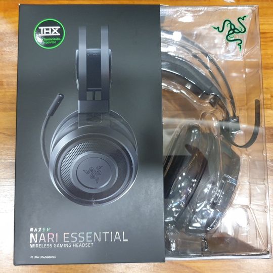 免運費 Razer 雷蛇 影鮫 標準版無線耳機 Nari Essential (全新開封看過)