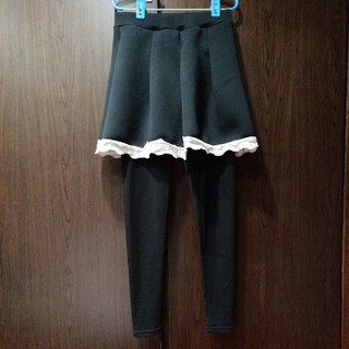 太空棉蕾絲裙+褲，褲裙，黑色，全新。