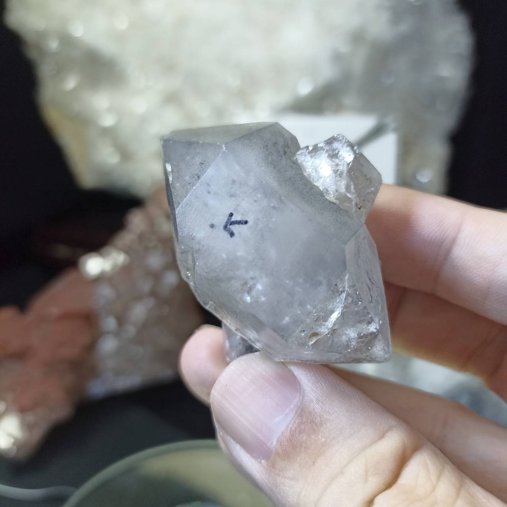 飛水晶-馬達加斯加產的水膽水晶