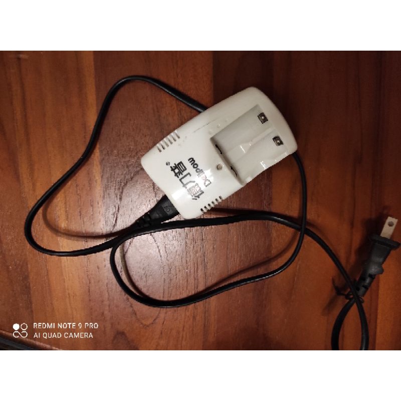 德力普充電器 +德力普CR123A充電鋰電池3.6V 1000MAH *2 顆