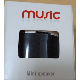 Mini Music speaker 藍牙喇叭 全新（內附傳輸線）