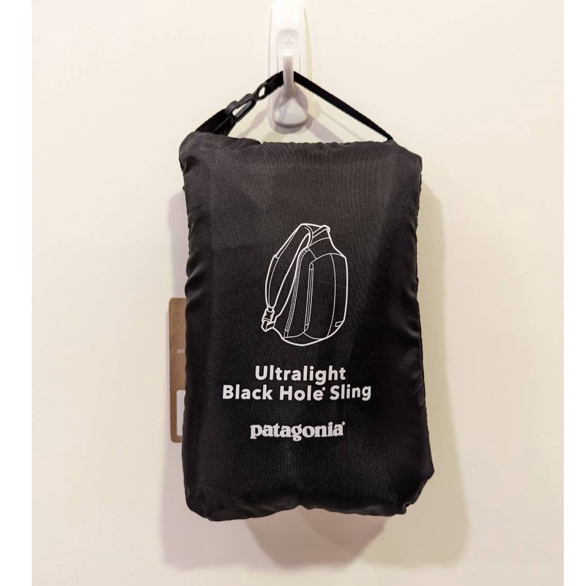 【Patagonia】 中性超輕黑洞單肩背包 ultralight black hole sling