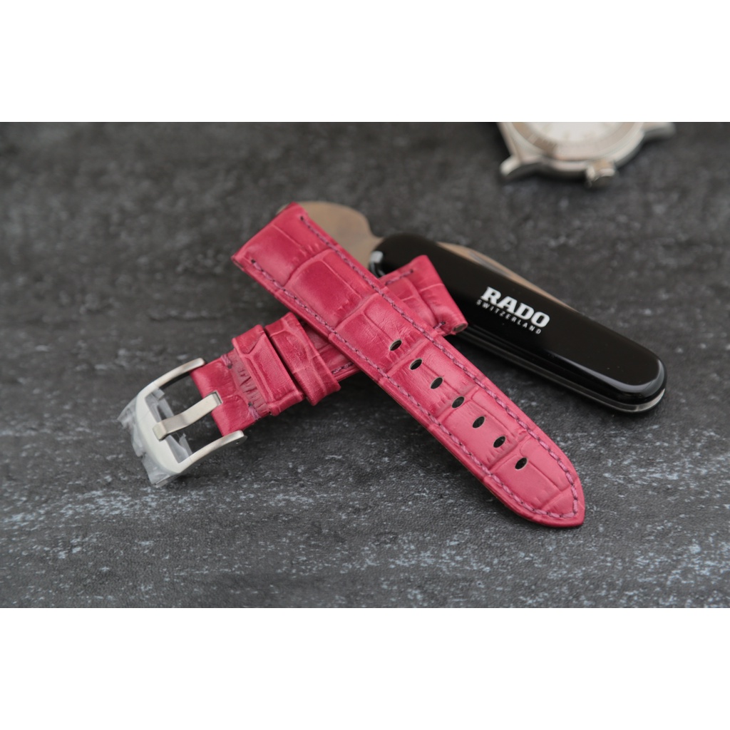 小沛的新衣-深桃紅色高質感22mm收20mm可替代panerai原廠錶帶之壓鱷魚皮紋真牛皮錶帶