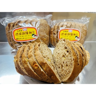台中老字號 劉麵包～德國雜糧麵包