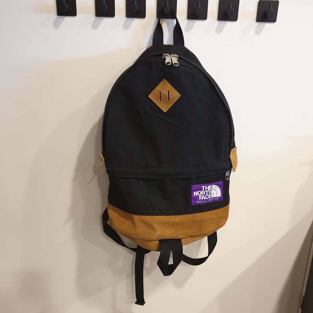 ＠A19 8成新 日本紫標THE NORTH FACE  Medium Day Pack 後背包 14L PARA 豬鼻