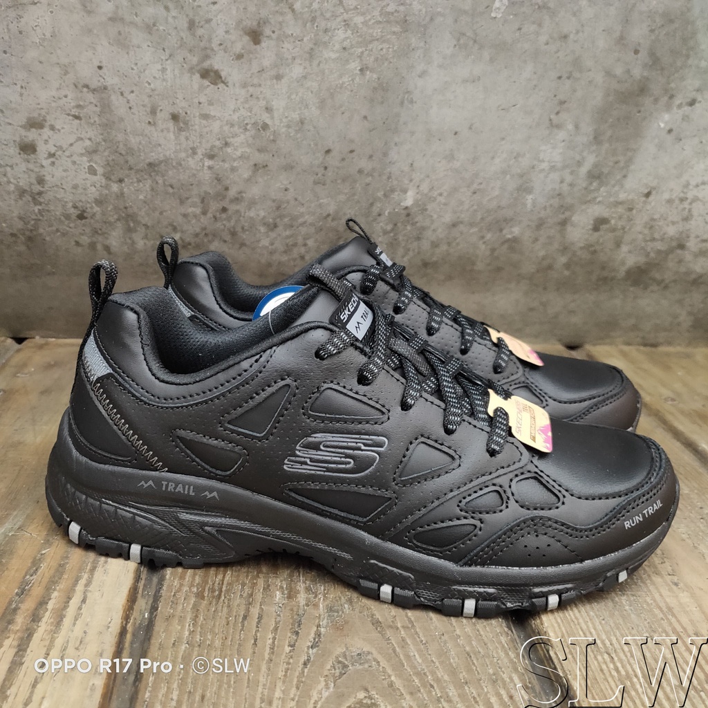 『 SLW 』149822BBK 女 SKECHERS HILLCREST 皮革 越野 休閒鞋 全黑 27