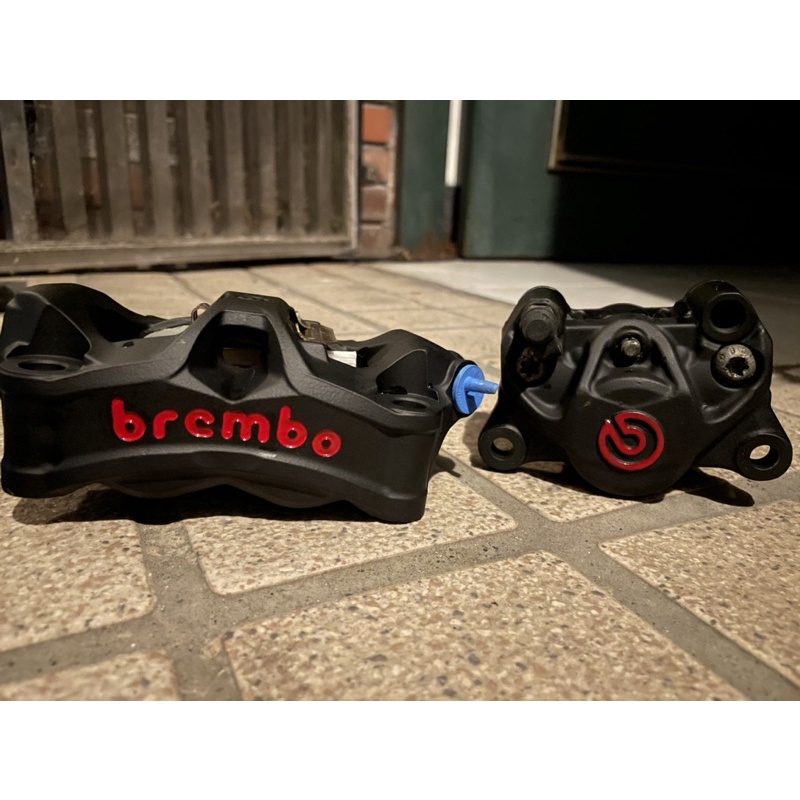 黑化Brembo Stylema 右100mm+大螃蟹