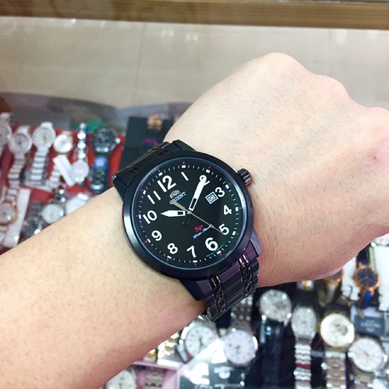 東方錶 ORIENT 時尚簡約 石英錶 酷黑 男錶 日期顯示 不鏽鋼黑色錶帶 生活防水  FUNF1001B