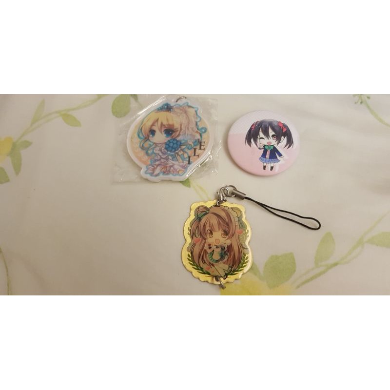 Love Live 繆思繪里花嫁矢澤妮可南琴梨女僕同人ju 壓克力鐵片吊飾徽章 蝦皮購物