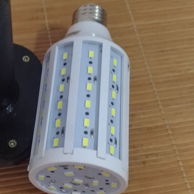 E27玉米燈泡，LED燈泡，DC燈泡，是直流燈泡不是家裏插電那種。。。。