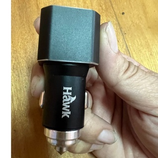 『♧Cc雜貨小舖♥』HAWK 雙USB電壓顯示車用充電器 型號:01-AVT312
