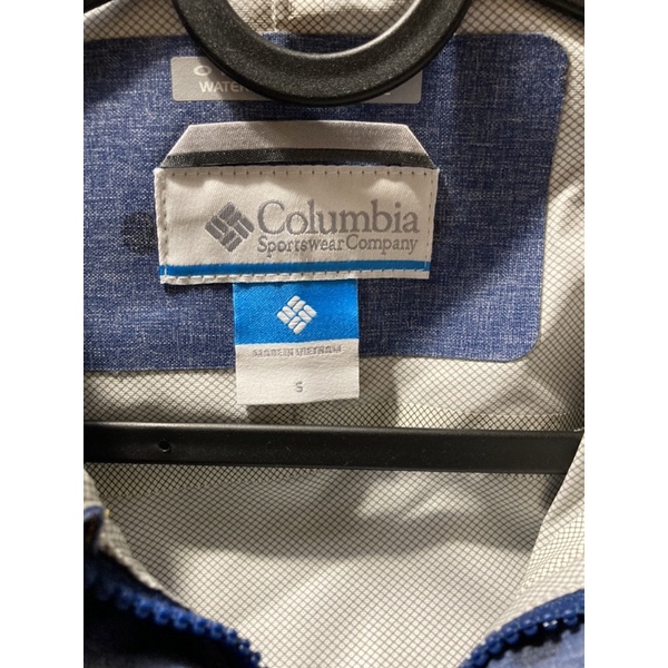 Columbia防水透氣外套