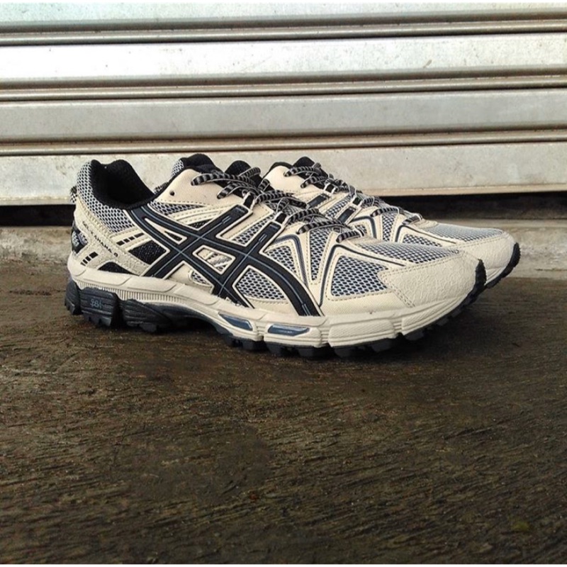 asics kahana 8