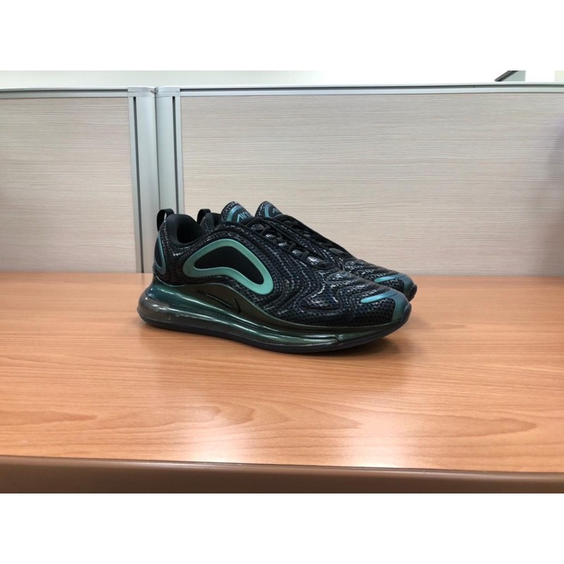 air max 720 throwback future