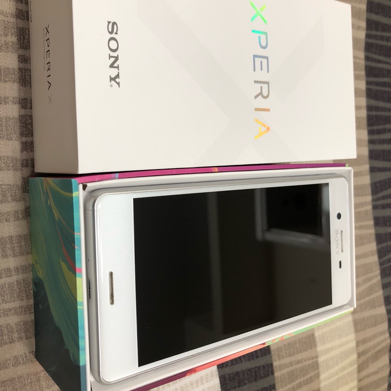 Sony XPERIA XP 64g  白色二手自售