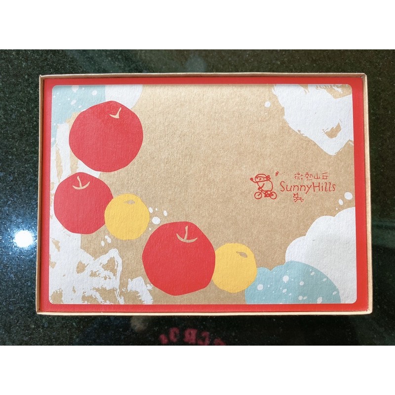 微熱山丘-柚香蘋果酥6顆裝(全新，膠帶一邊有掉，便宜賣)