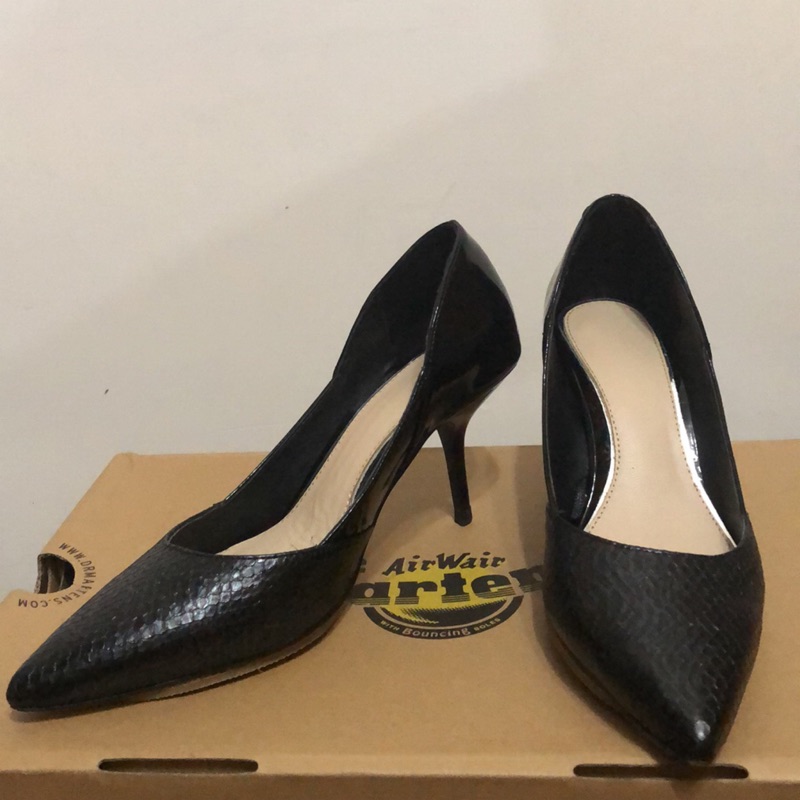 [二手精品鞋]Zara 拼接材質尖頭細跟高跟鞋 上班 正式